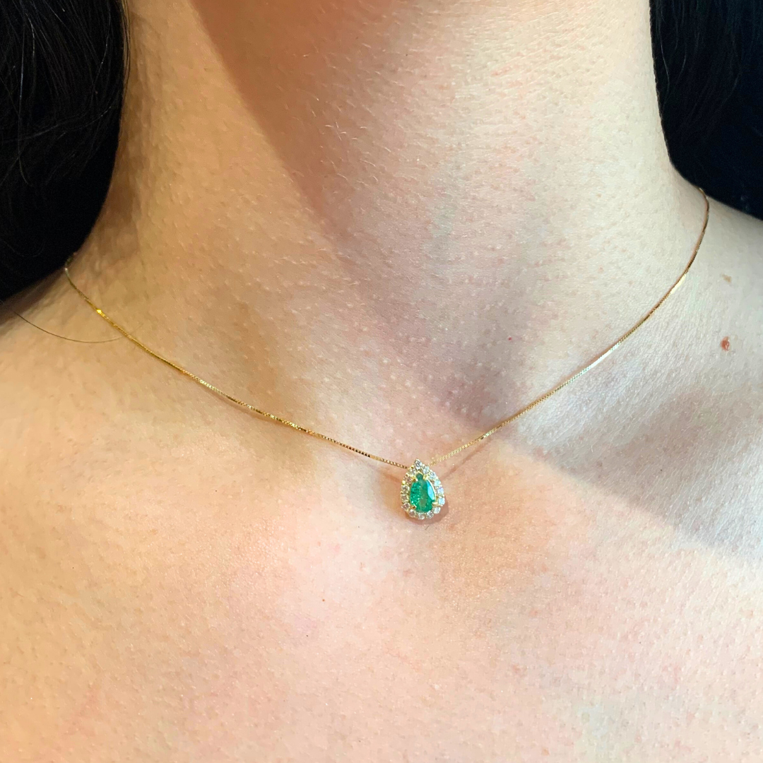 Colar Pioggia Esmeralda e Diamantes