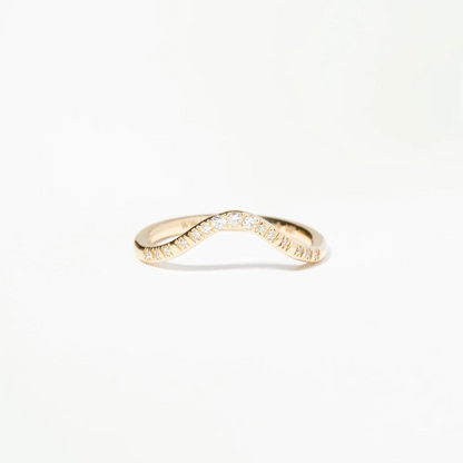 Anel Wave Ouro Amarelo Diamante