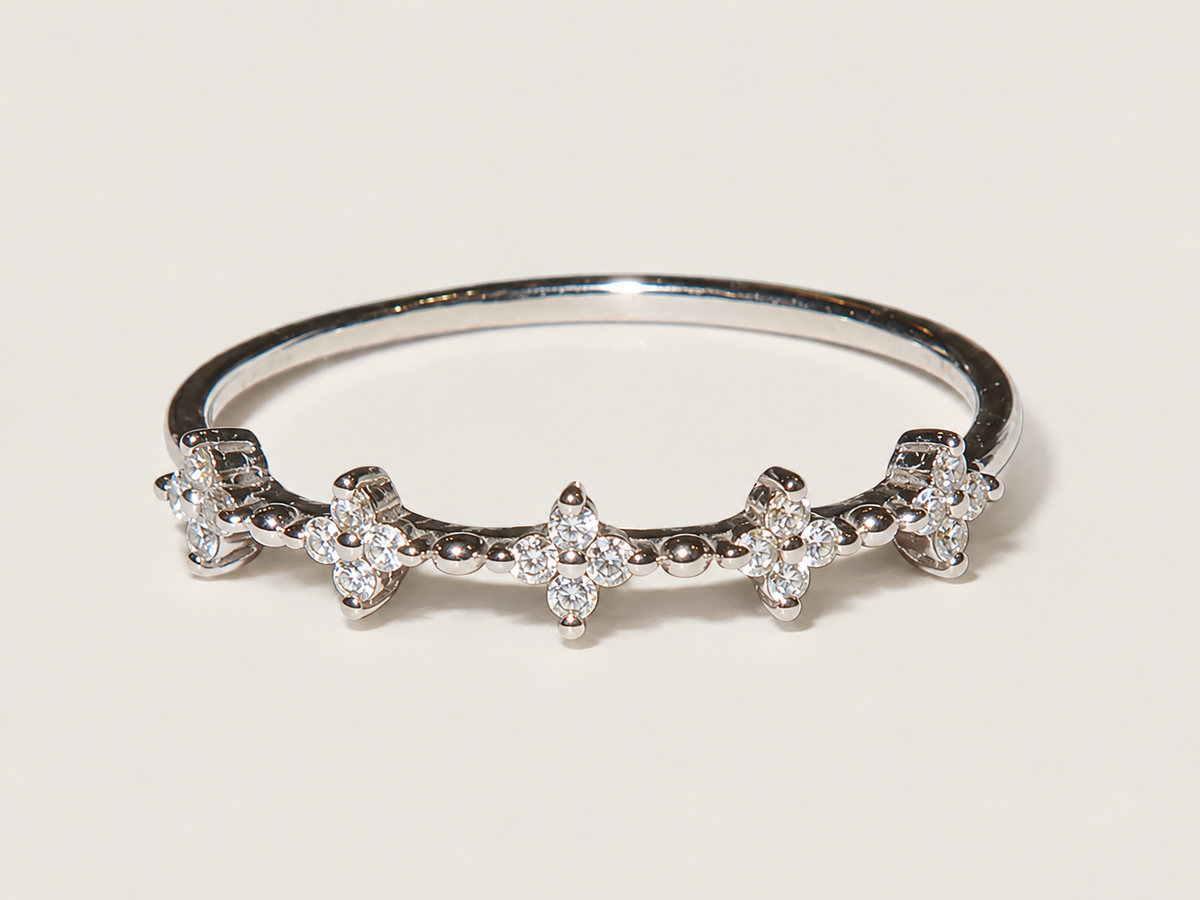 Anel Rivière em Ouro Branco 18k e Diamantes