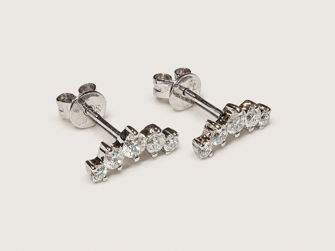 Brinco Étoile em Ouro Branco 18k e Diamantes