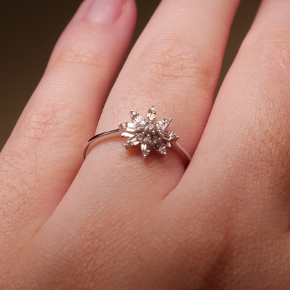 Anel Eight Stars Ouro Branco e Diamantes