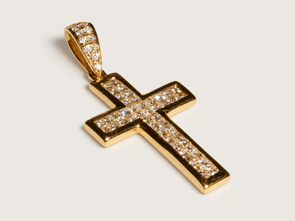 Pingente Croix em Ouro Amarelo 18k e Diamantes