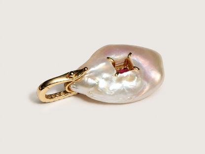 Pingente Perla Rubi em Ouro Amarelo 18k, Pérola, Rubi e Diamantes