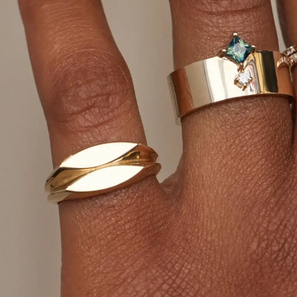 Anel Evidência Ouro Amarelo Personalizável Aliança